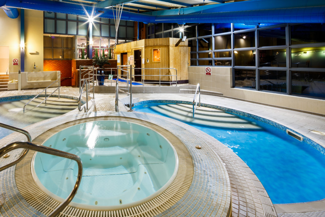 Jacuzzi and Swimming Pool at the Feel Good Health Club at Mercure Chester Abbots Well Hotel