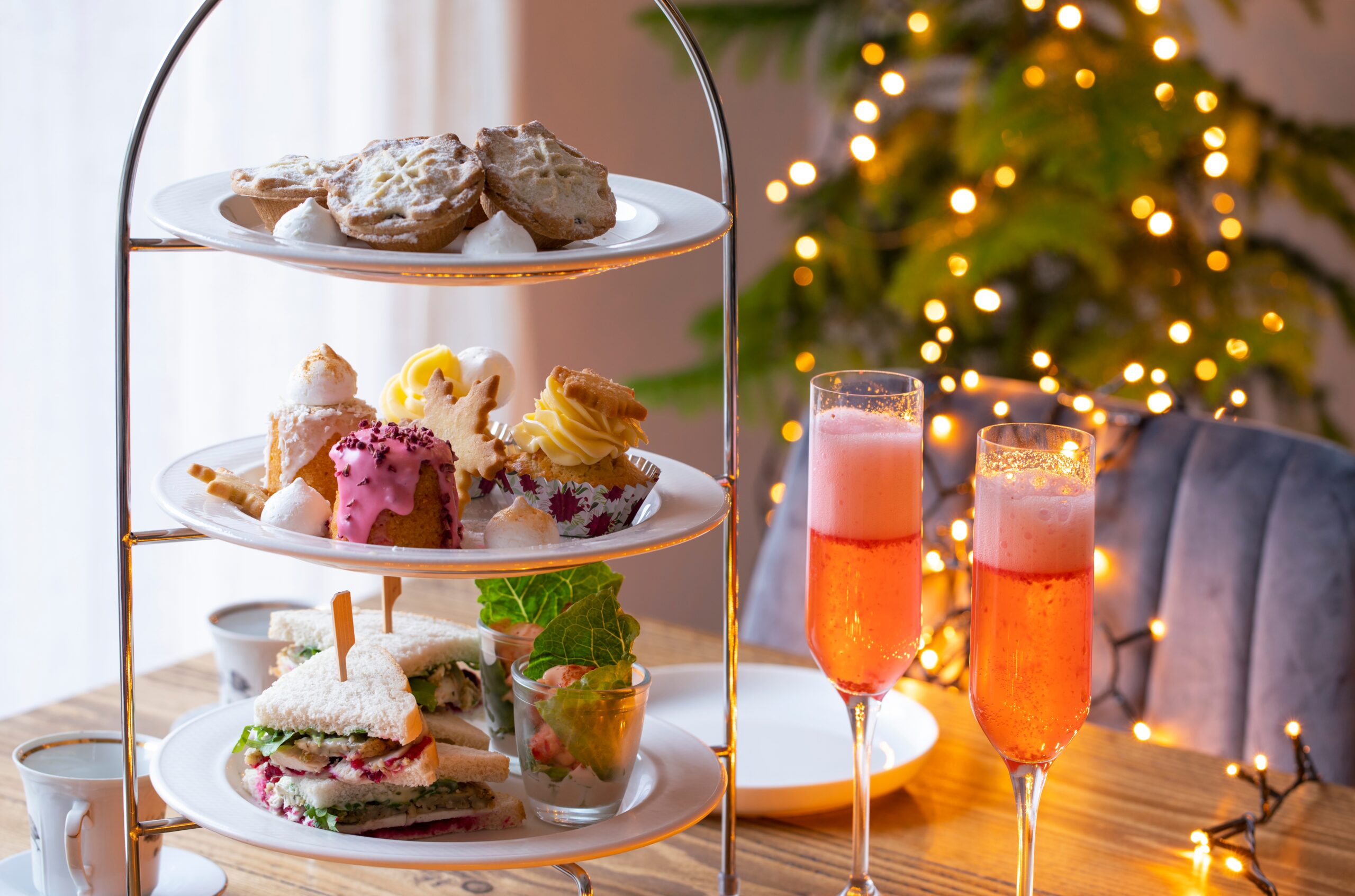 Christmas,Afternoon,Tea,With,Mince,Pies,,Cakes,,Turkey,Sandwiches,And Afternoon Tea at Mercure Manchester Piccadilly Hotel